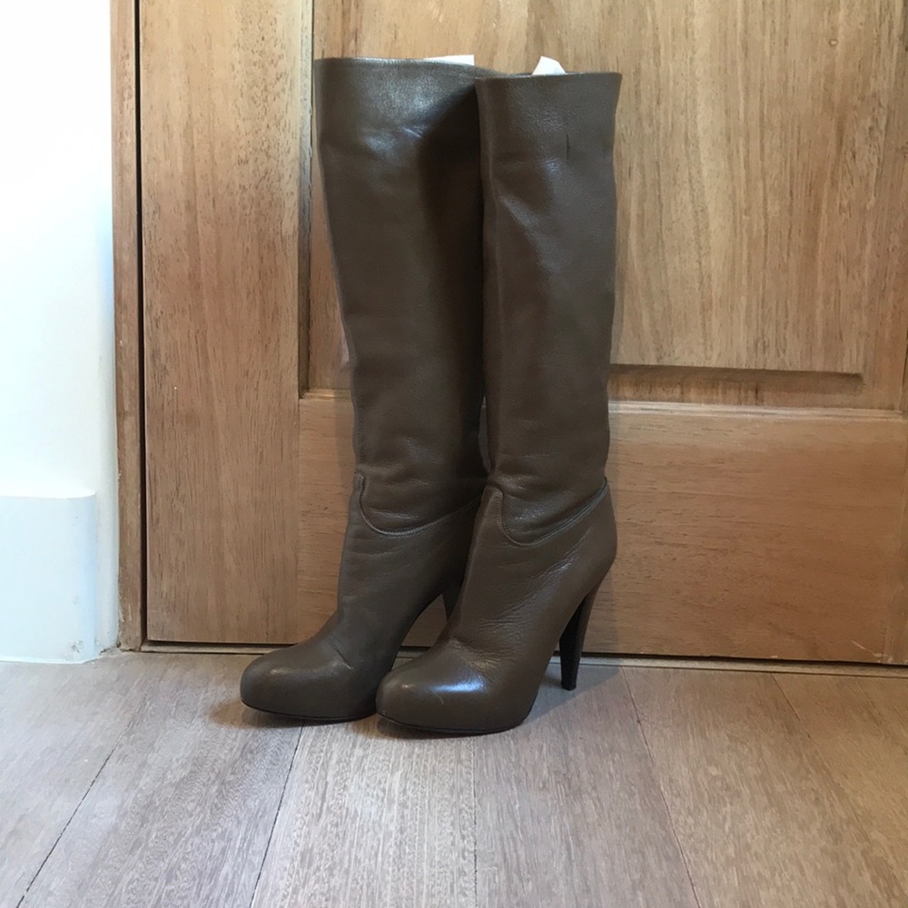 Gorgeous pair of Bally platform boots